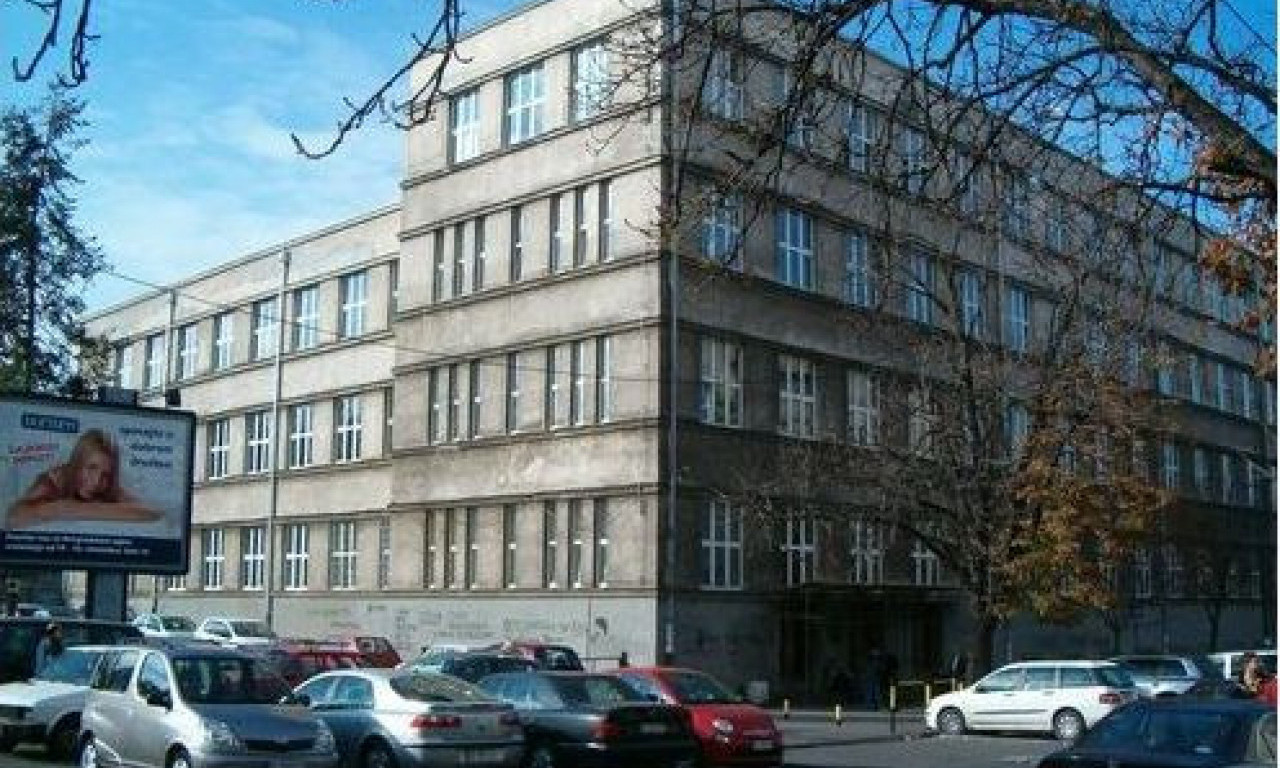 Peta beogradska gimnazija izašla iz blokade