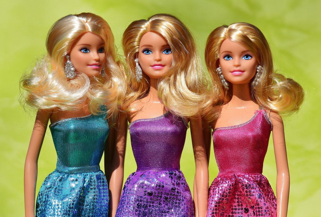 Barbika postaje luksuz, Tramp poručuje – dve lutke su sasvim dovoljne!