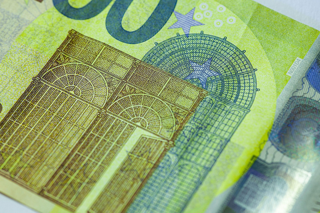 Otkriveno više od 2.300 falsifikovanih novčanica