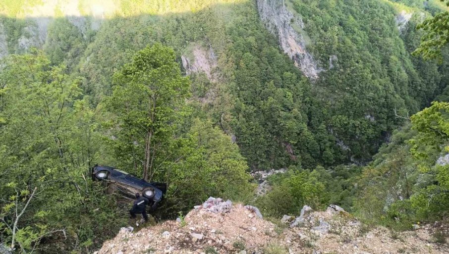 Drama u šavničkom kraju, muškarac vozilom sleteo s puta