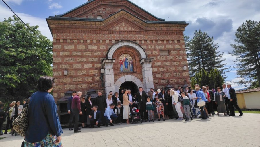 U manastiru Lelić kod Valjeva nema vikenda bez krštenja