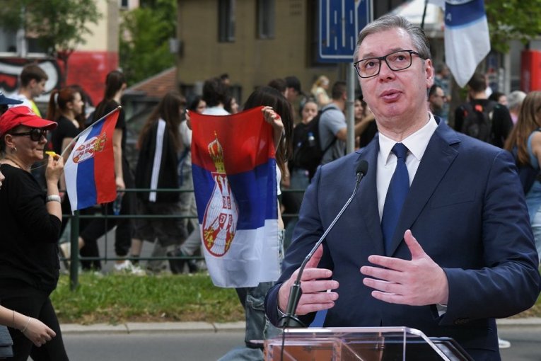SEDMI ZAHTEV IPAK IMA VEZE SA POLITIKOM? Mesecima se ograđivali, ali su ipak promenili ploču, Vučić imao šta da kaže!