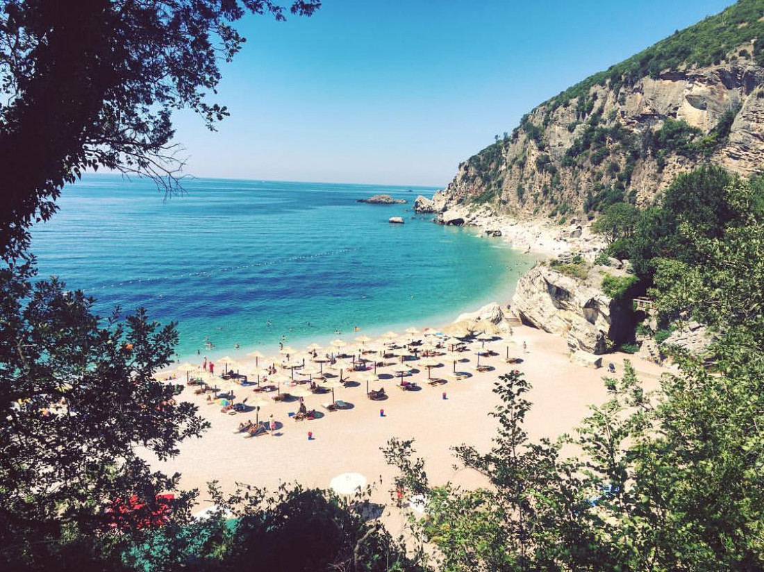 Plaža Perazića Do: Skriveni biser crnogorskog primorja