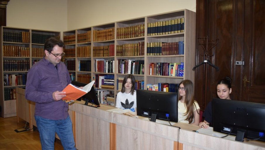 Biblioteka u Kikindi deceniju organizuje rad sa osmacima