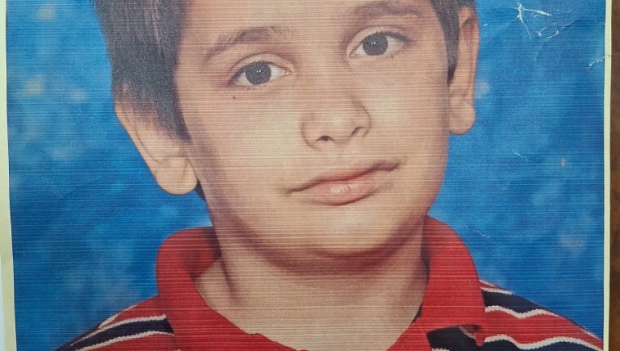 ZA TERAPIJE DEČAKU OBOLELOM OD AUTIZMA Akcija „Humanitarni ponedeljak“ na Štrandu, u ponedeljak ,16. juna ponovo za Ivana Davidovića