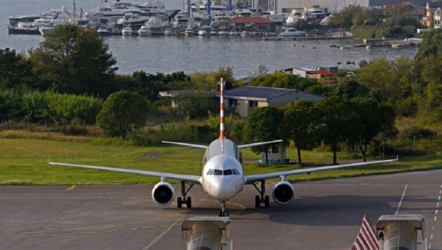 ZBOG DOJAVE O EKSPLOZIVNOJ NAPRAVI: Privremeno zatvoren tivatski aerodrom