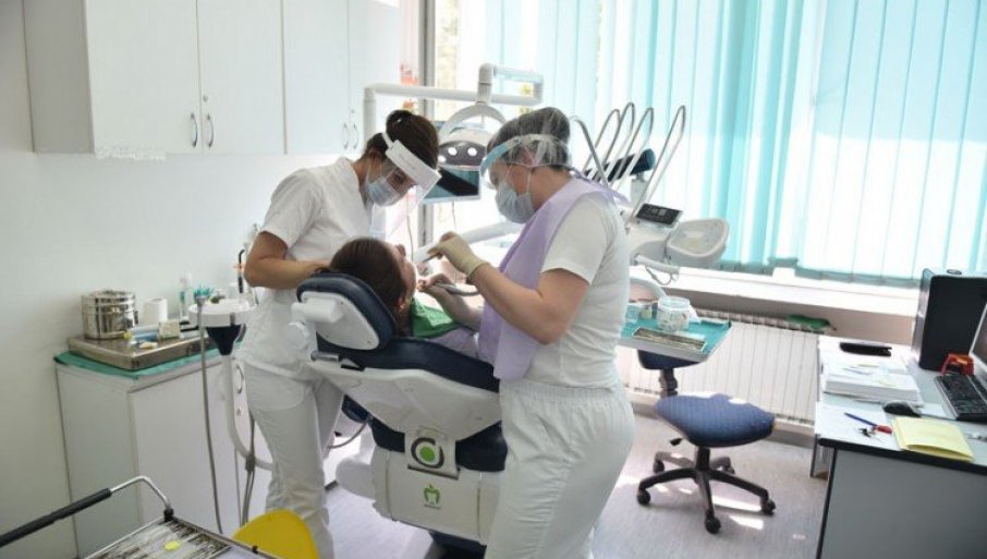 RTG SNIMANjE ZUBA NA DVE LOKACIJE:  U ambulantama Jovan Jovanović Zmaj i Novo naselje u Novom Sadu
