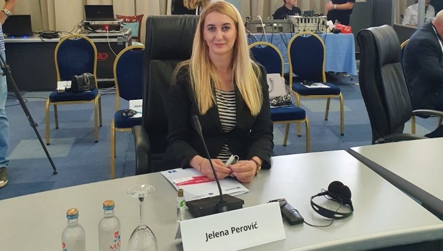 JELENA NA SILU DO STARE FOTELjE: Mučne scene u prostorijama Agencije ѕa sprečavanje korupcije