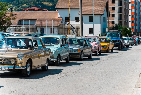 Smotra oldtajmera na Palama: Najstariji mercedes iz 1950. (FOTO)