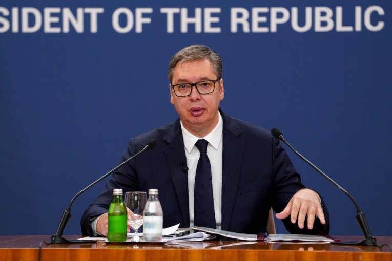 VUČIĆ NA TV PINK! Predsednik o najvažnijim temama za naše građane