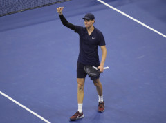 Janik Siner pobedio Feliksa Ožea-Alijasima i plasirao se u finale US Opena