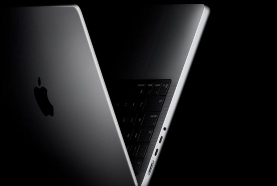 Apple predstavio novi MacBook Pro: "Najbrži je" (VIDEO)
