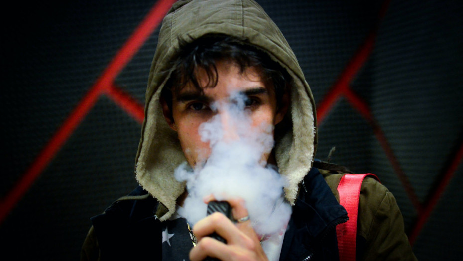EU planira zabranu filter i elektronskih cigareta