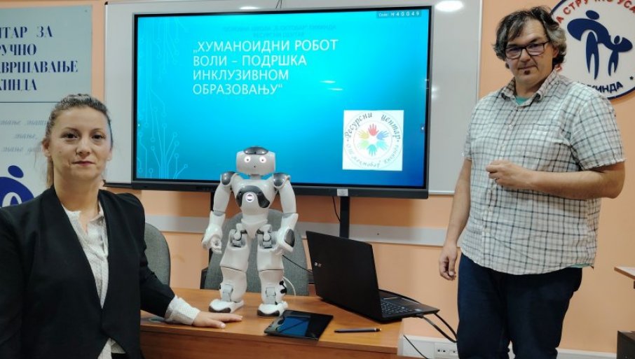 Škola u Kikindi dobila savremeni aparat za rad sa decom sa smetnjama u razvoju