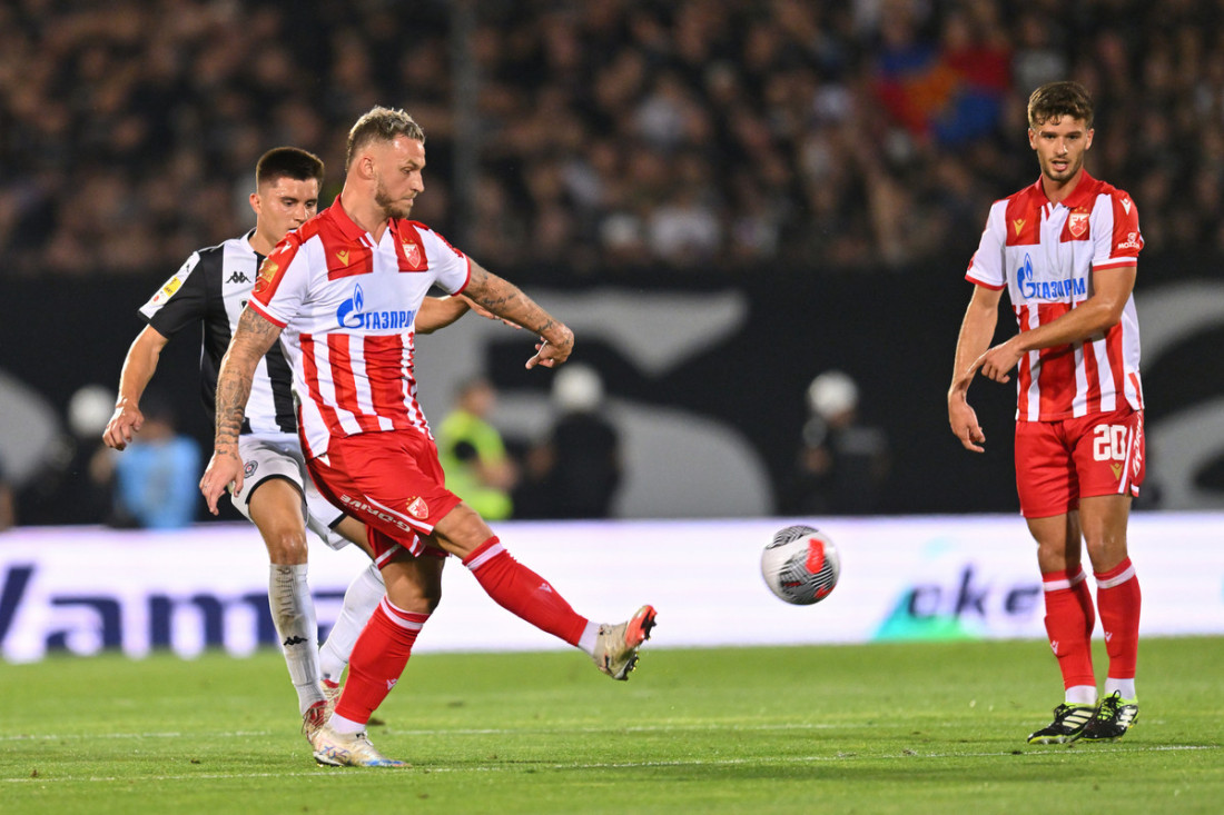 Zvezda objavila Arnautović lakše povređen