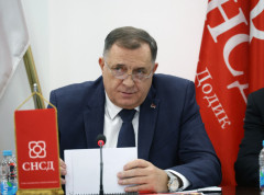 Republika Srpska želi svaku moguću vezu sa Srbijom, raduje me Dan Republike