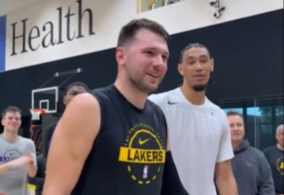 Dončić kupio 103 božićna poklona za sve u Lejkersima