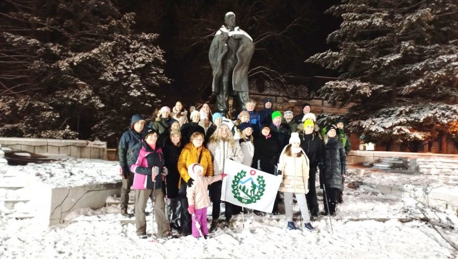 Božićna šetnja paraćinskih planinara (FOTO)