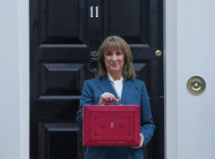 Britanija ne isključuje ništa u vezi sa uzvratnim carinama prema SAD