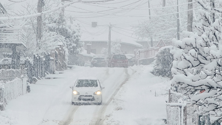 Sneg i jak vetar otežali saobraćaj u Bosni i Hercegovini