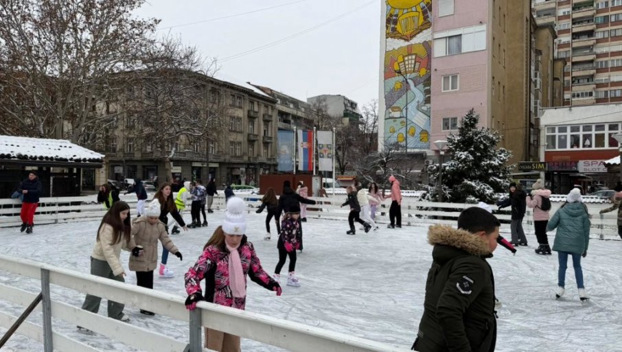 SEZONA KLIZANjA U LESKOVCU: Korišćenje klizališta i opreme besplatno za sve posetioce