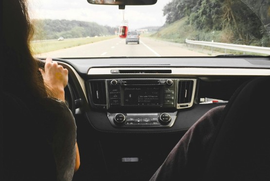 Evo zašto vam je više muka u električnim automobilima (VIDEO)