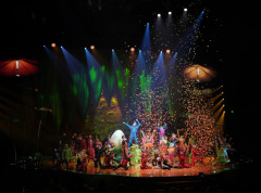 Predstava „OVO“ je spektakularno scensko iskustvo