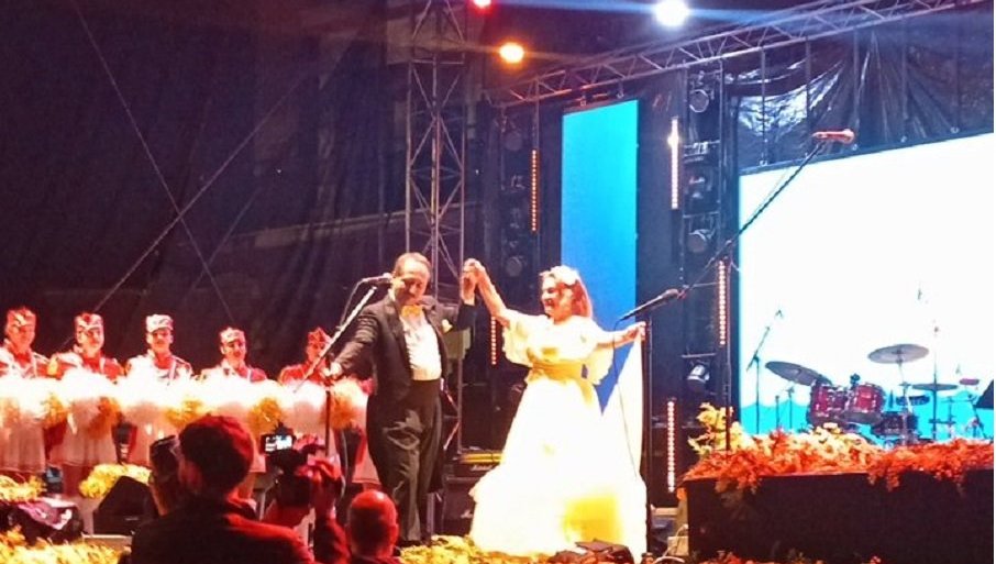 OTVOREN 57. PRAZNIK MIMOZE: Sunčani cvet probudio grad i region