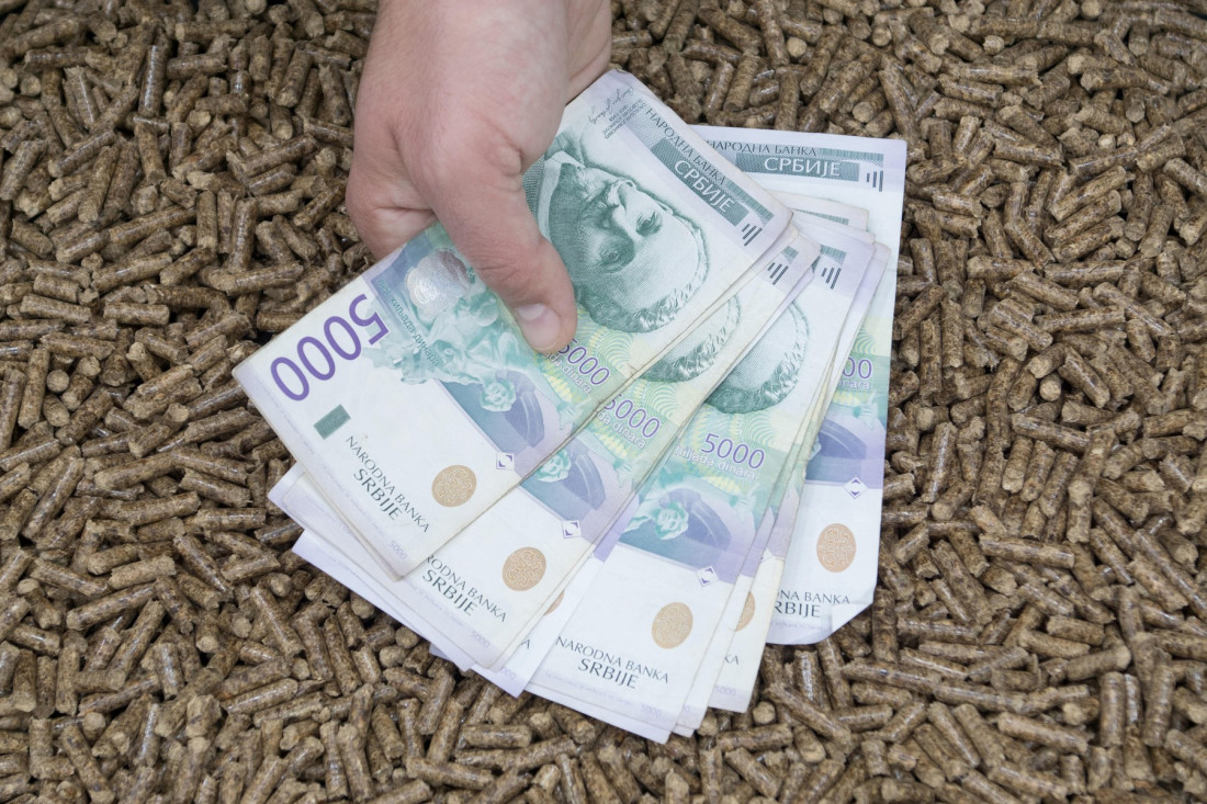 Zbog hladne zime pelet planuo