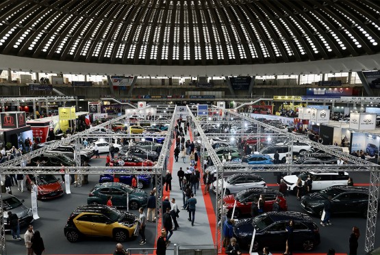 Otvoren sajam automobila u Beogradu: Od pande do maseratija