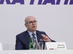 Miloš Vučević u čestitki na Dan žena poručio: Volite svoje majke