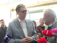 Vučić u Crvenki obilazi kompaniju „Sigma“