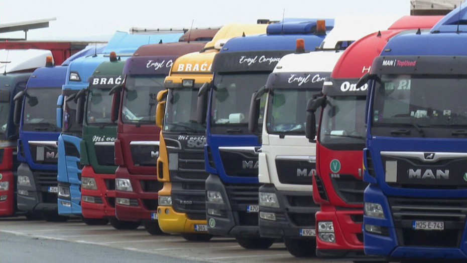 Traže reprogram kredita i upozoravaju na kolaps sektora