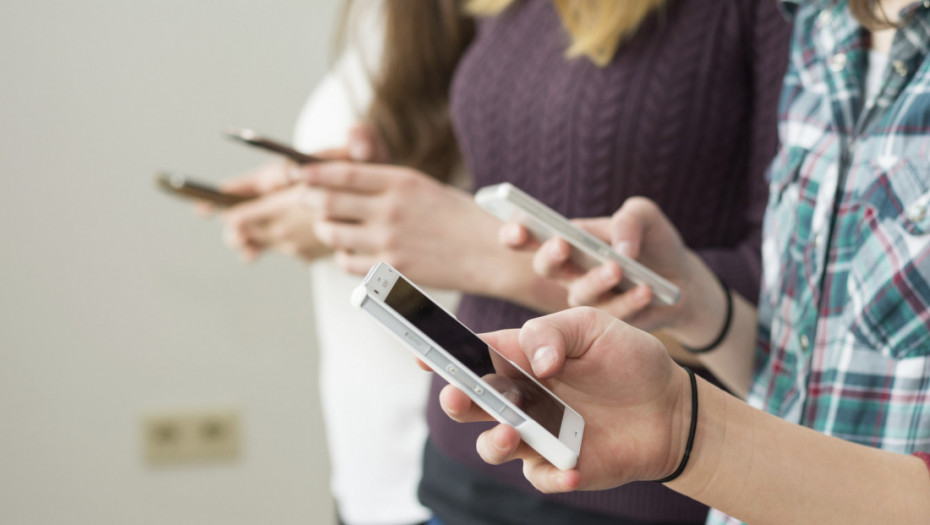 U Hrvatskoj doneta odluka o zabrani korišćenja mobilnog