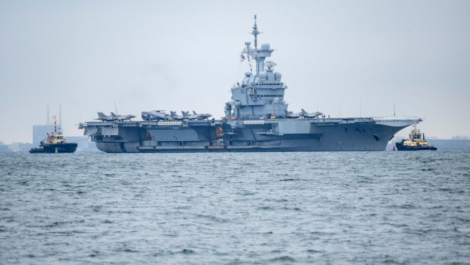 Mornar trčao po palubi i objavio lokaciju francuskog nosača