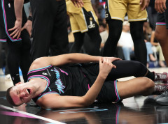 Srpski košarkaš Nikola Jović povredio zglob leve noge