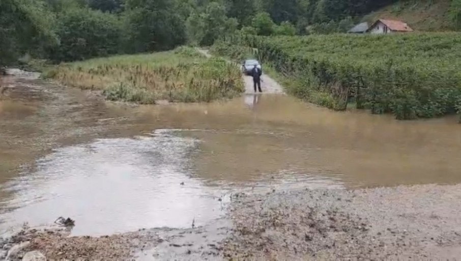 STREPE ZA PUTEVE I – POLJOPRIVREDU: Dok se u ivanjičkom kraju beleže porast vodostaja i bujice, u Zlatiborskom okrugu reke miruju