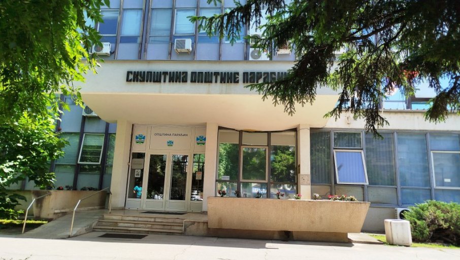 U pisanom sazivu osam tačaka za razmatranje