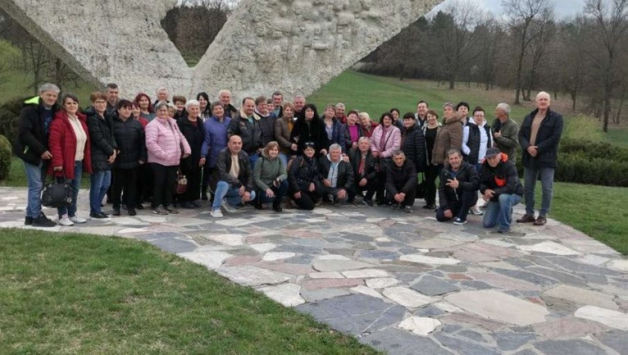 Vredni invalidi iz Knićanina kraj Tise