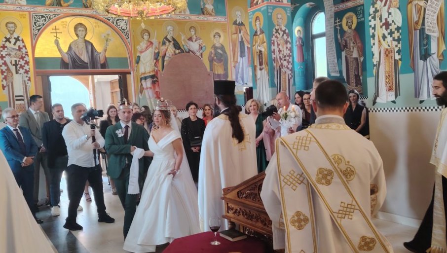 Nemanja se odlučio za kamilavku, Neven za „Anku“