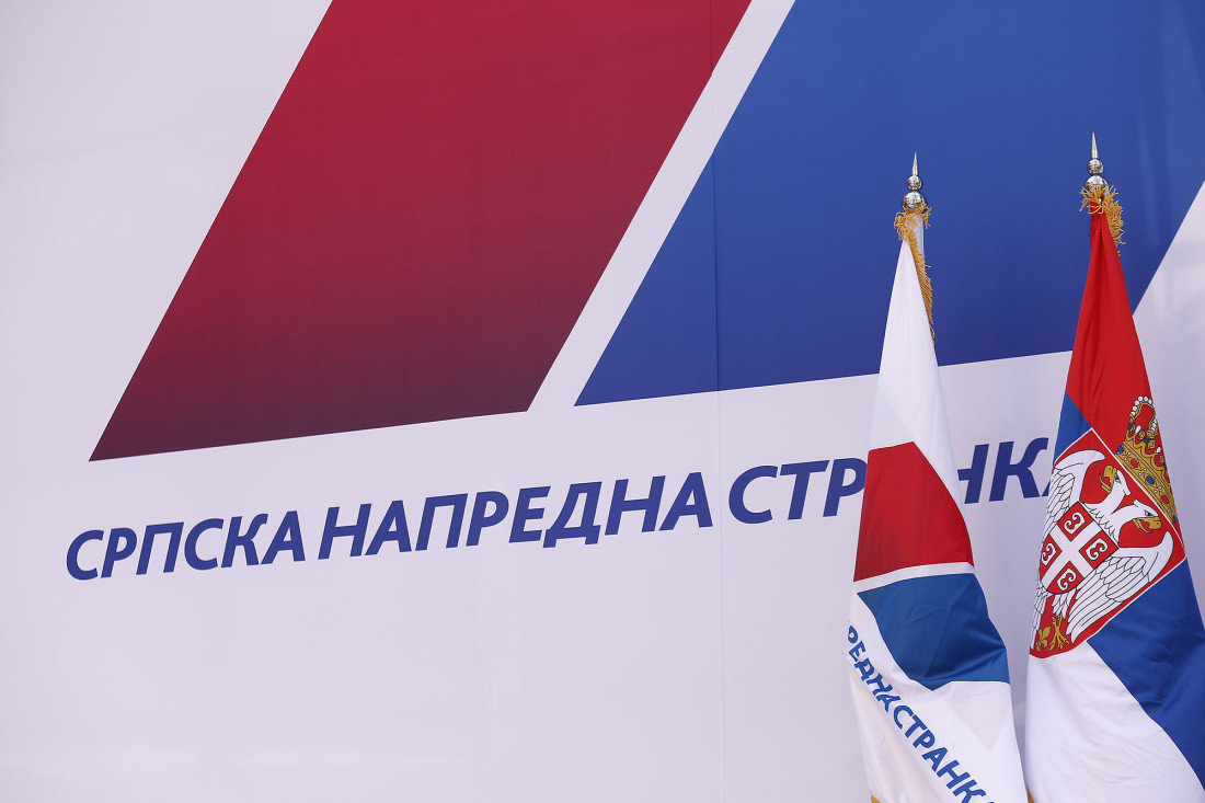 Glišić o skupovima SNS-a u junu