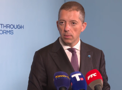 Ponoš vodi kampanju uvreda i lične mržnje protiv predsednika Srbije