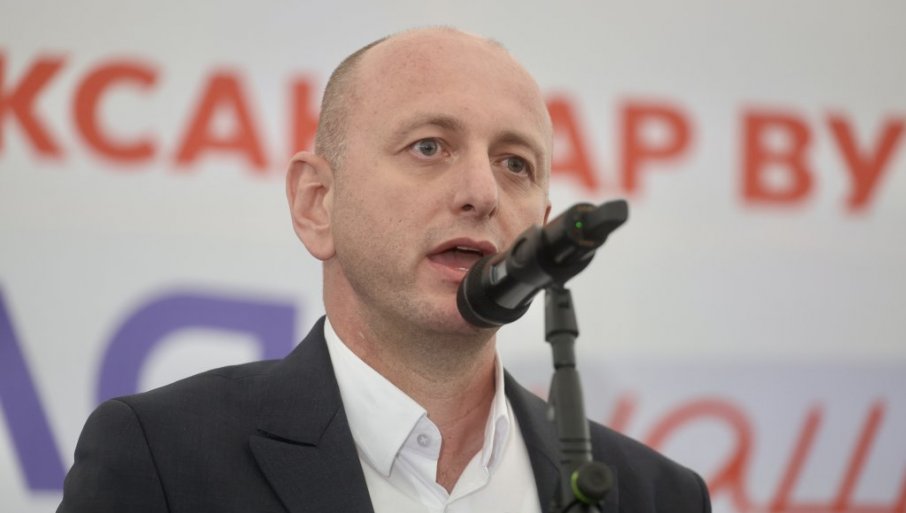 KNEŽEVIĆ O USTAVNOJ KRIZI U CRNOJ GORI: Satler sve zamutio