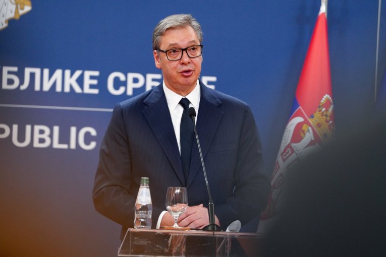 TAČNO U 10 SATI! Vučić se obraća građanima Srbije!