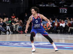 Šejn Larkin posle osam godina napustio Efes