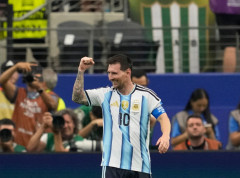 Argentina pobedila Austriju, Mesi promašio penal pa sa dva gola ušao u istoriju Svetskih prvenstava
