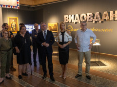 Ministar Selaković otvorio izložbu „Vidovdan
