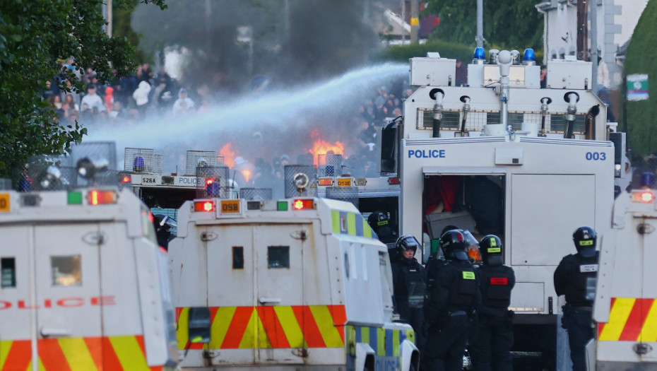 Neredi u Severnoj Irskoj: protesti i sukobi