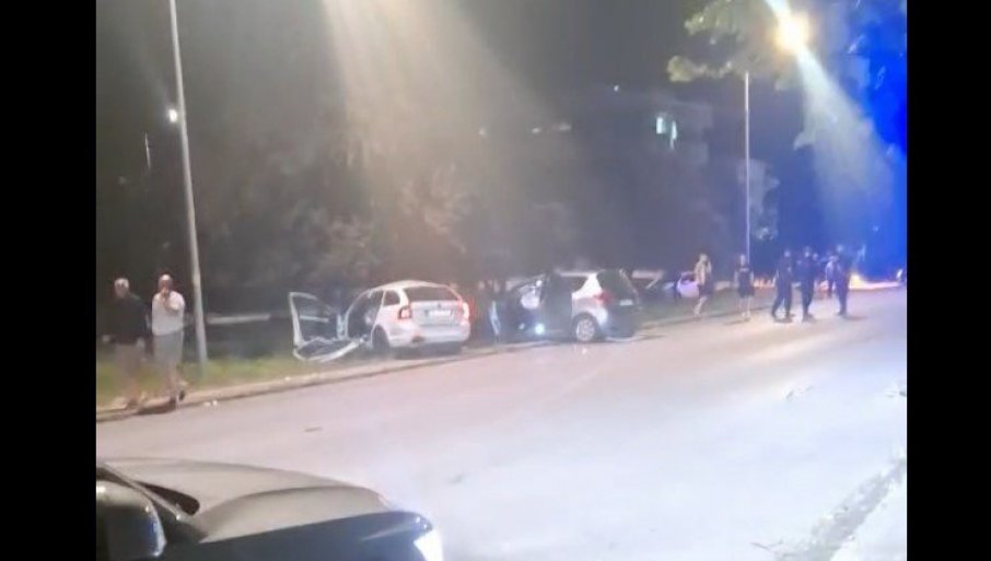 Stradali mladići od 17 i 18 godina, trećem se lekari bore za život