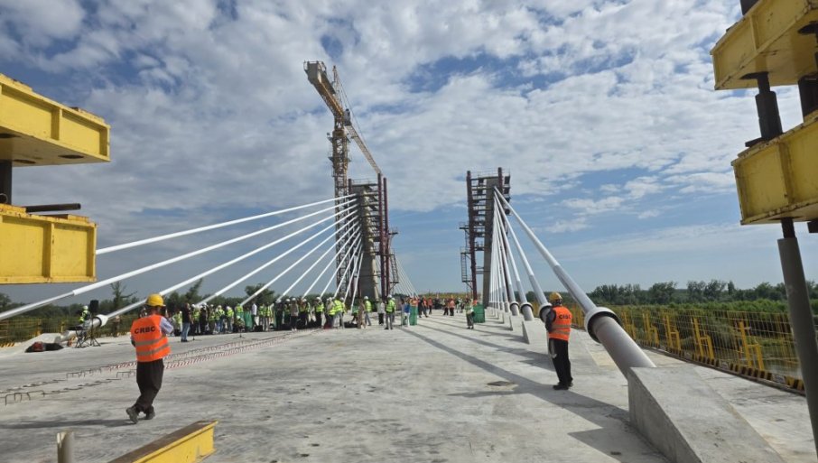 Novi most kod Novog Sada ulazi u završnu fazu (FOTO)